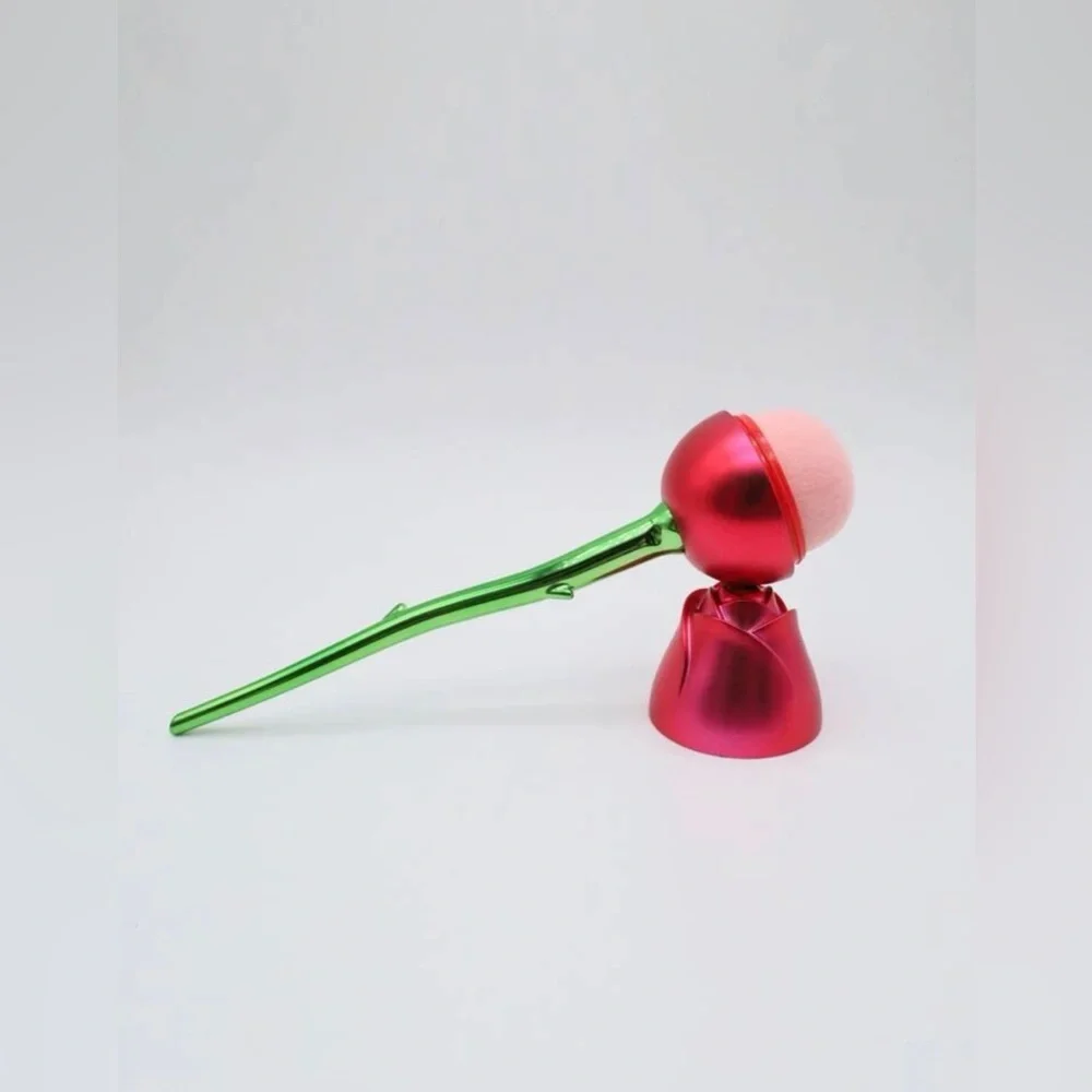 New Rose Design Foundation Brush